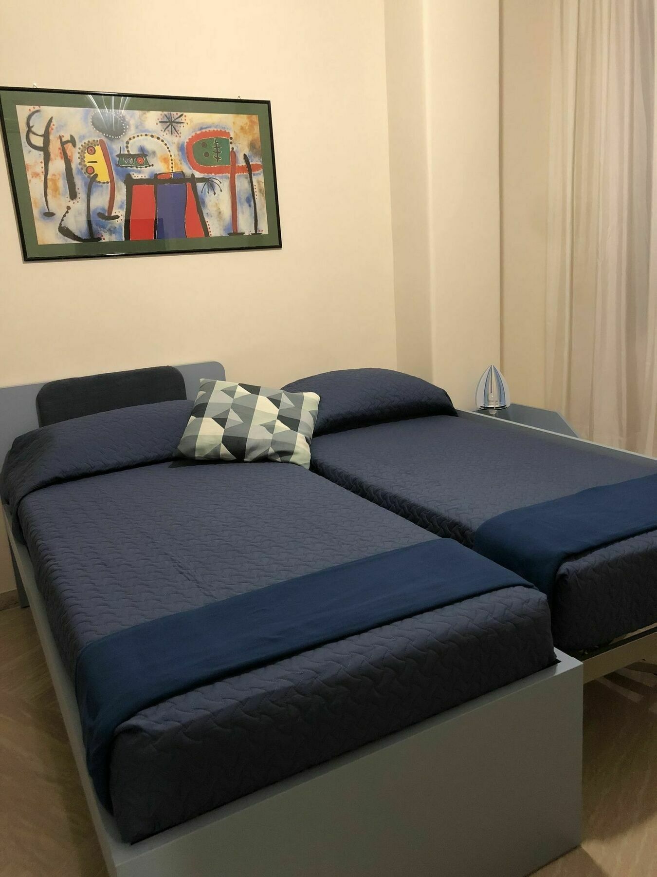 Napoli City Inn Bagian luar foto