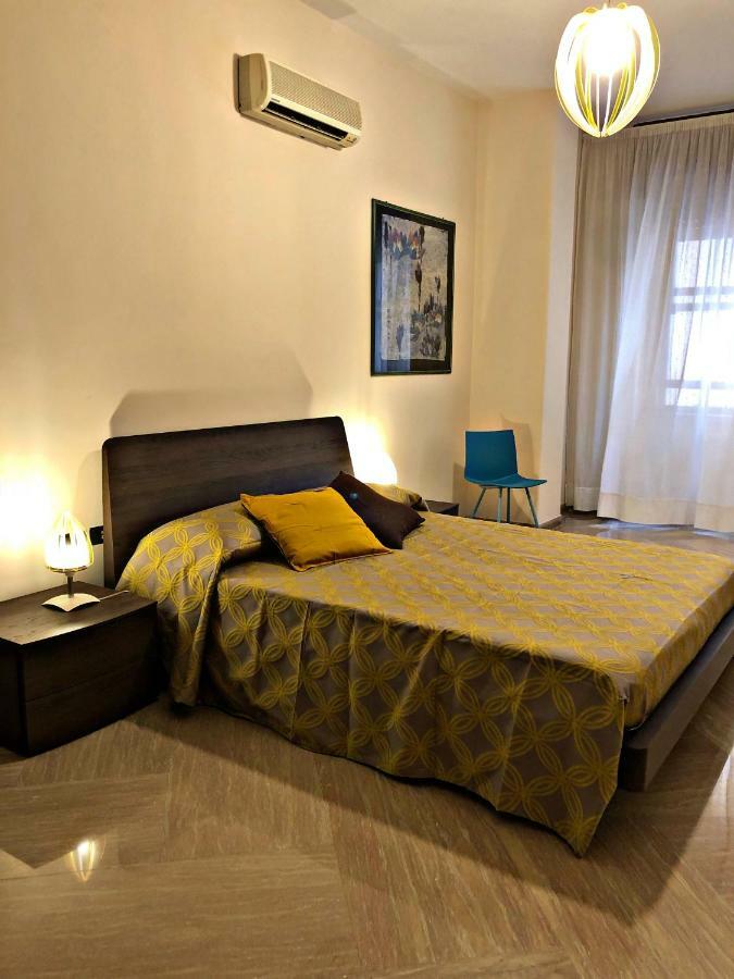 Napoli City Inn Bagian luar foto