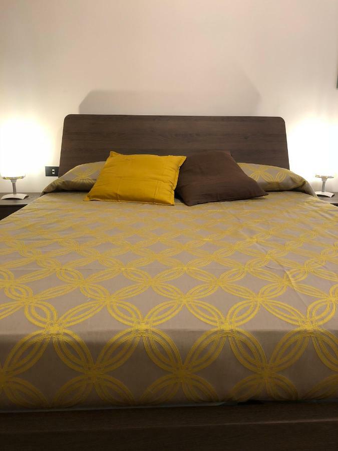 Napoli City Inn Bagian luar foto